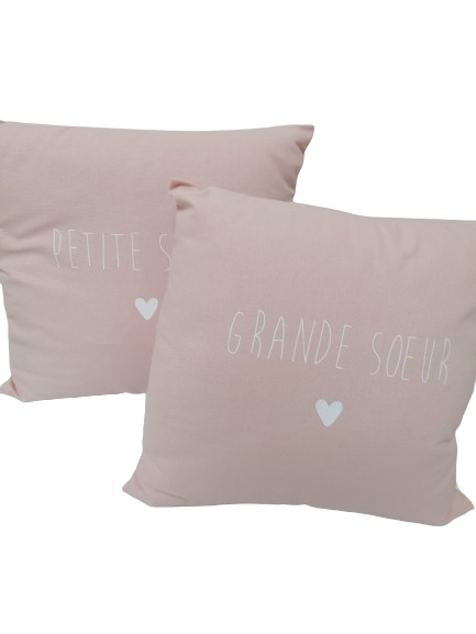 Coussin rose "Petite sœur"