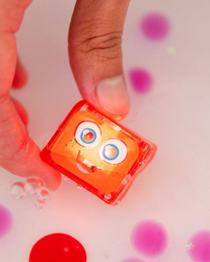 Glo Pals Set de 4 cubes lumineux Sammy rouge