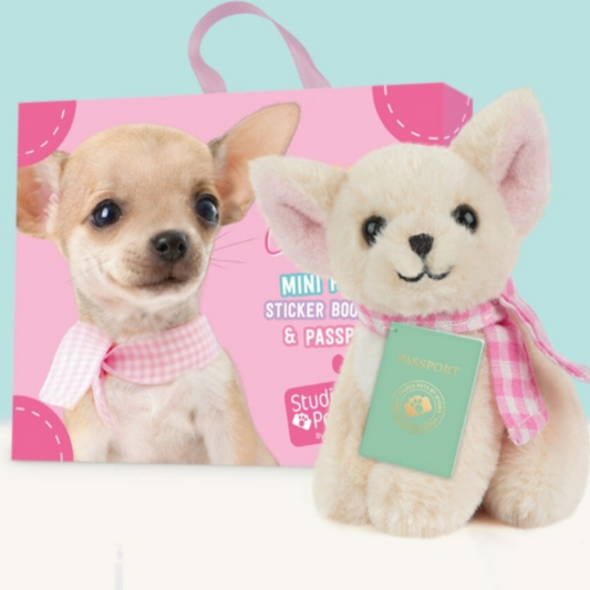 Studio Pets Peluche Pinkie avec sa valise, son passeport et ses stickers