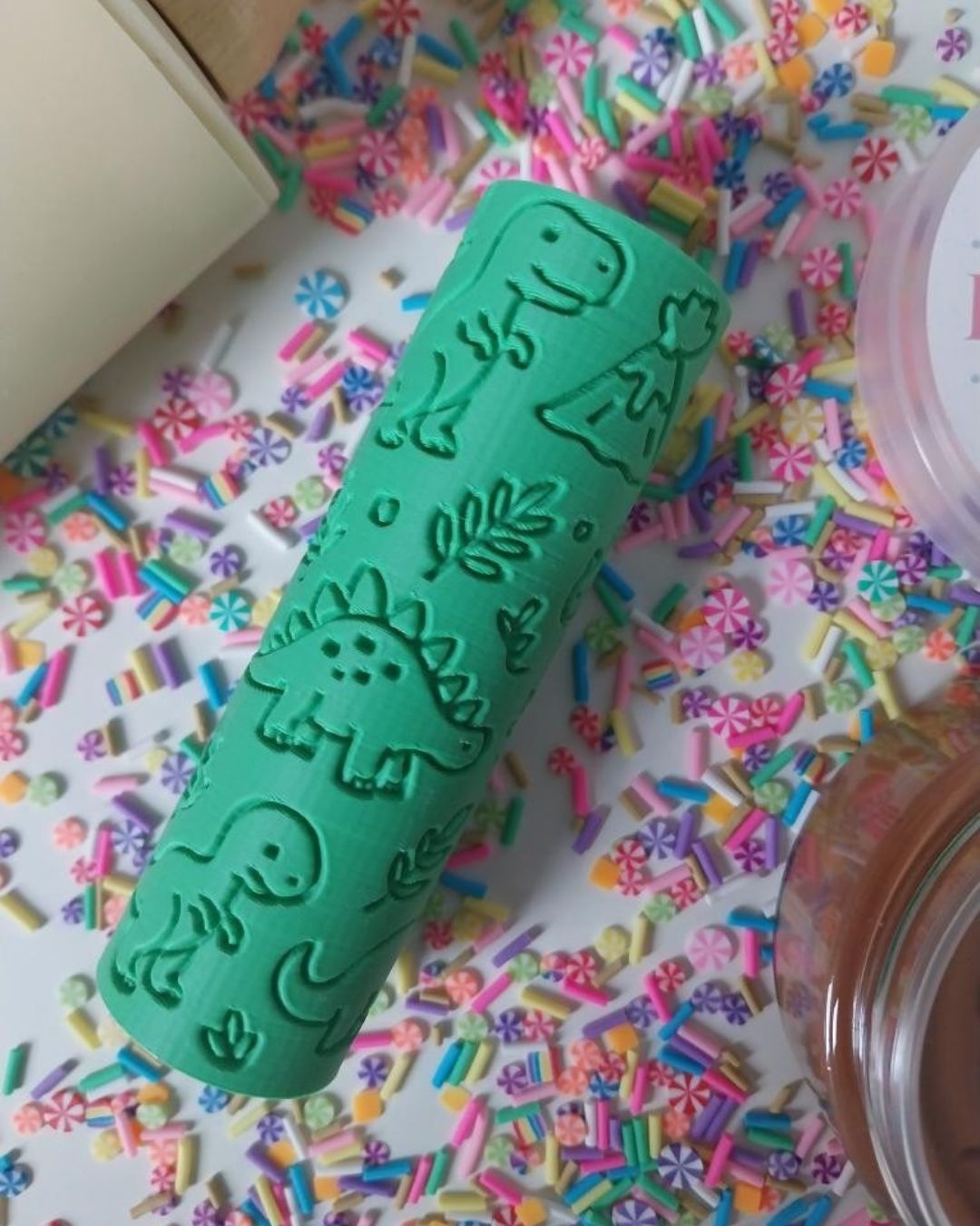 Play Sense Rouleau Texturé Dinosaure pour pâte à modeler