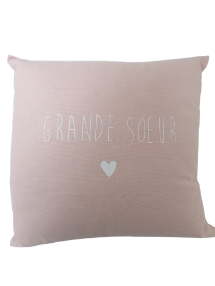 Coussin rose "Grande sœur"